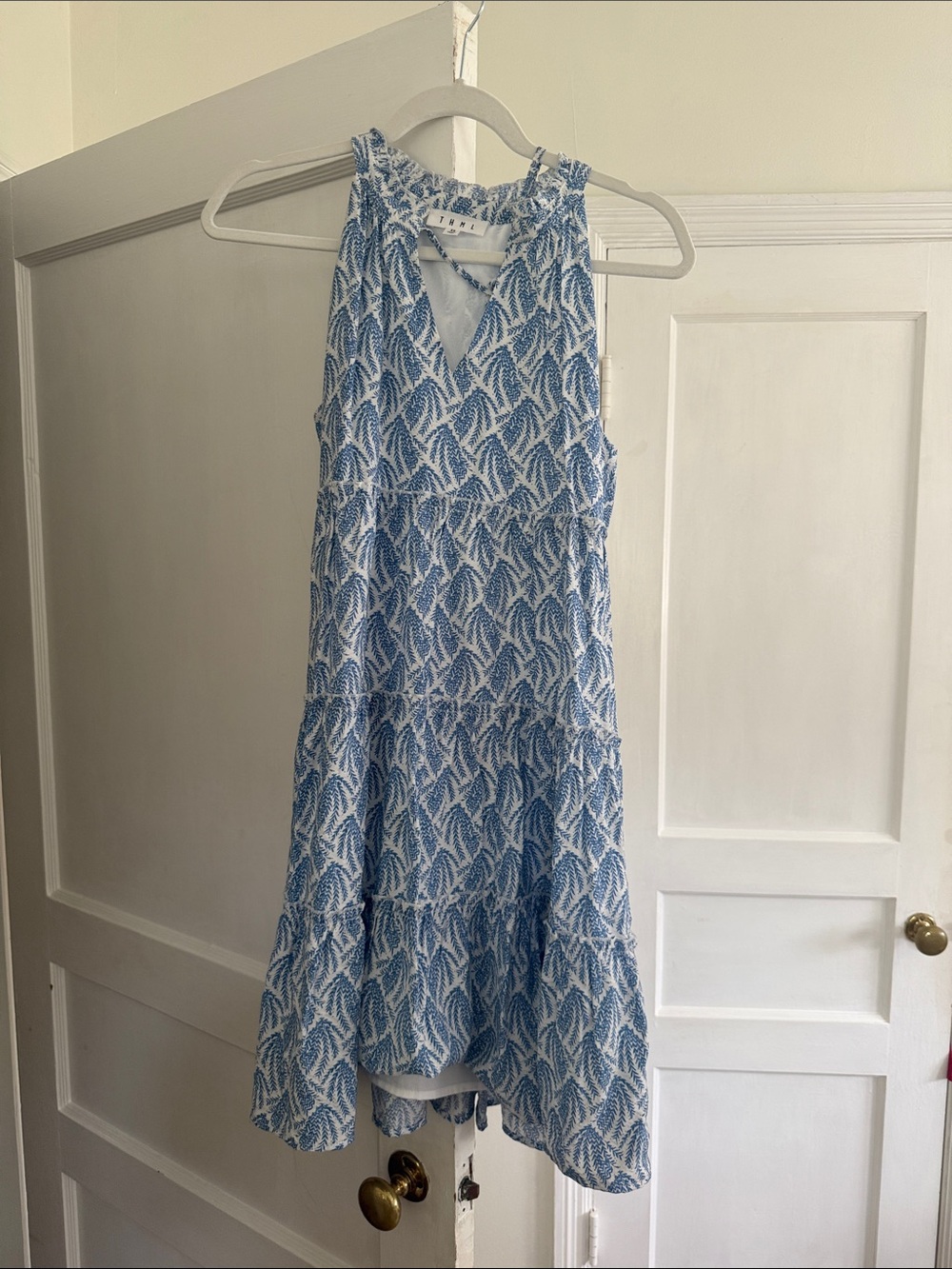 THML Blue & White Leaf-Print Tiered Mini Dress